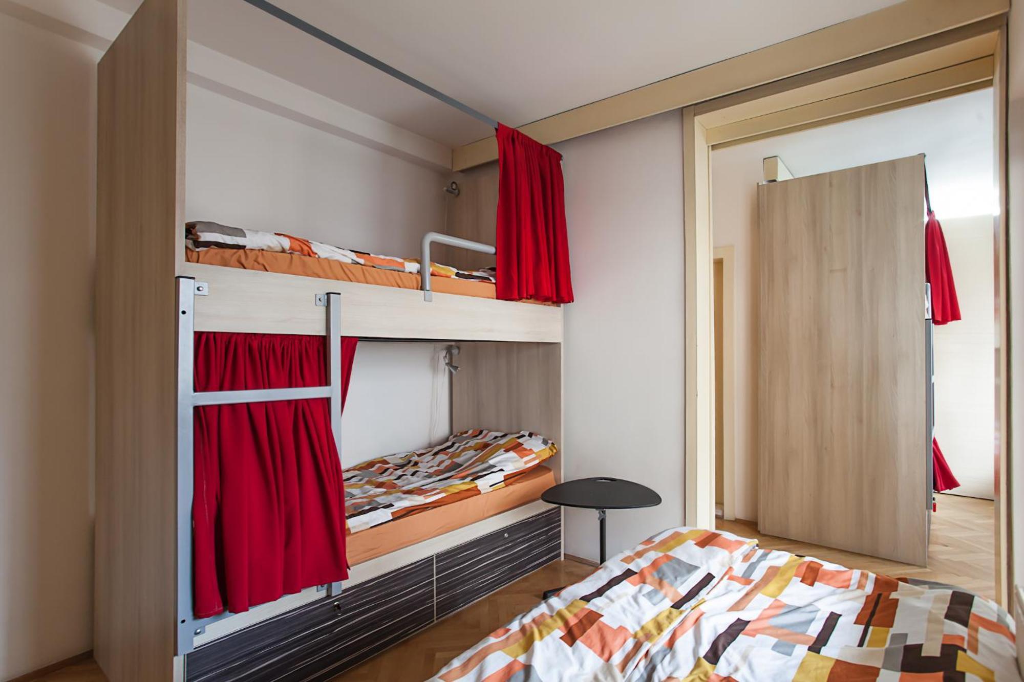 סקופיה Urban Hostel & Apartments מראה חיצוני תמונה