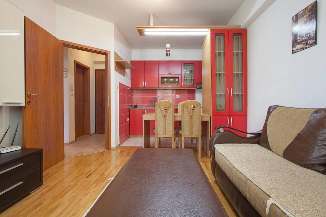 סקופיה Urban Hostel & Apartments מראה חיצוני תמונה